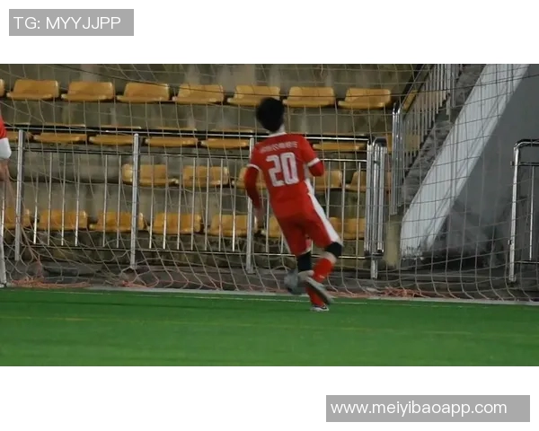 足球明星精彩开场表演视频震撼上线引爆全场激情瞬间